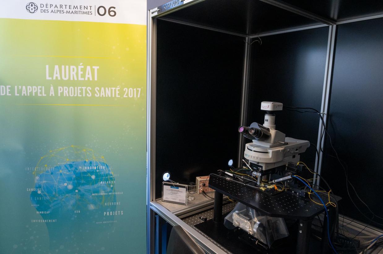 Visite de l’Institut de Pharmacologie Moléculaire et Cellulaire dans le cadre des Appels à Projets Santé - Agrandir l'image, fenêtre modale