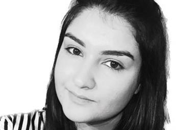 Cheyenne Dosso - Agrandir l'image, fenêtre modale