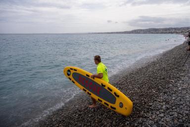 Surveillants de baignades - Agrandir l'image, fenêtre modale