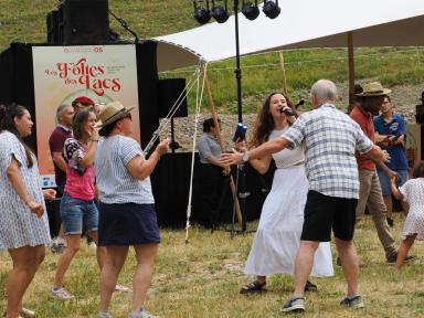 Folies des lacs - Agrandir l'image, fenêtre modale