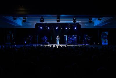 Printemps des seniors : Hélène Ségara - Agrandir l'image 1 sur 12, fenêtre modale