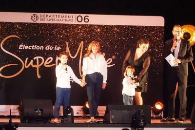 Super Mamie 2023 - 2 - Agrandir l'image 2 sur 6, fenêtre modale