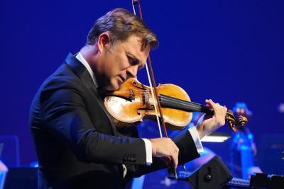 Renaud Capuçon et l’Orchestre national de Cannes - Agrandir l'image 7 sur 88, fenêtre modale