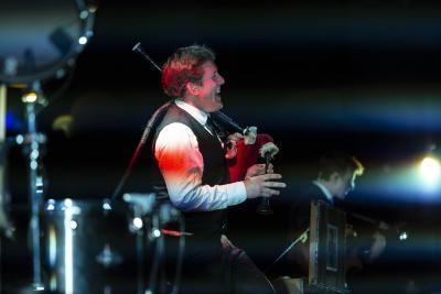 Drum Brothers - C'est pas Classique - Agrandir l'image 15 sur 71, fenêtre modale