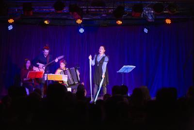 SYN - C'est pas Classique - Agrandir l'image 34 sur 71, fenêtre modale