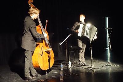 Félicien brut, Edouard Macarez et Sandro compagnon - C'est pas Classique - Agrandir l'image 55 sur 71, fenêtre modale