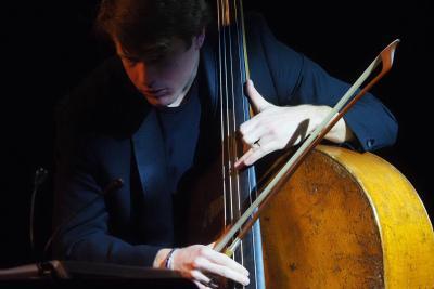 Félicien brut, Edouard Macarez et Sandro compagnon - C'est pas Classique - Agrandir l'image 54 sur 71, fenêtre modale