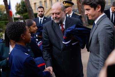 Remise Tenue unique Collège - Agrandir l'image 4 sur 5, fenêtre modale