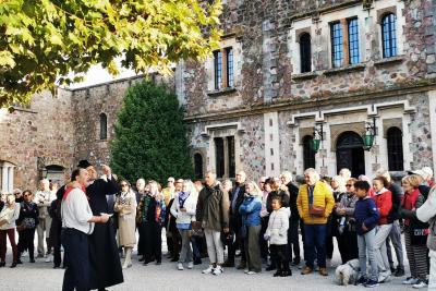 Les promenades théâtrales et musicales de Don Camillo - C'est pas Classique - Agrandir l'image 46 sur 71, fenêtre modale