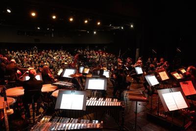 Noëmi Waysfeld et l'Orchestre national de Cannes - Agrandir l'image 7 sur 30, fenêtre modale