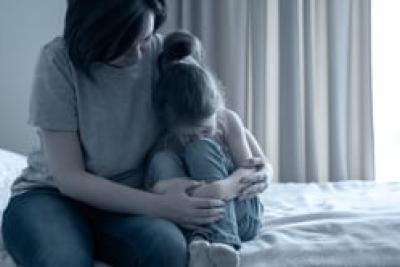 Violences conjugales : les enfants enfin considérés comme co-victimes ou victimes - Lire la vidéo 8 sur 35, fenêtre modale