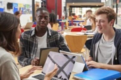 Etudes sur la parole des jeunes - Lire la vidéo 35 sur 35, fenêtre modale