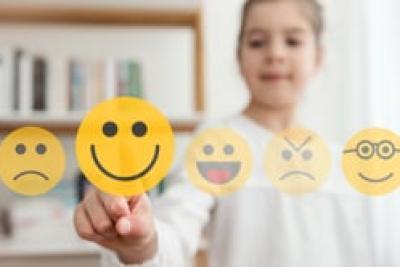 Emotions chez les enfants confiés - Lire la vidéo 3 sur 35, fenêtre modale