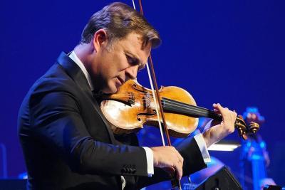 2025 - Renaud Capuçon - Agrandir l'image 1 sur 22, fenêtre modale