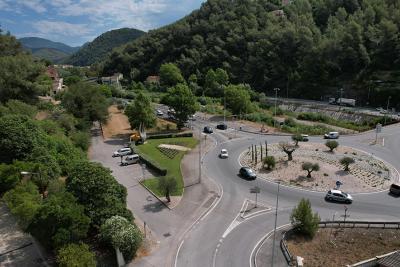 Aire du Giratoire de la main - Agrandir l'image 10 sur 18, fenêtre modale
