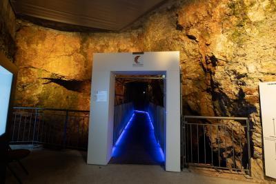 Grotte du Lazaret - Agrandir l'image 5 sur 6, fenêtre modale