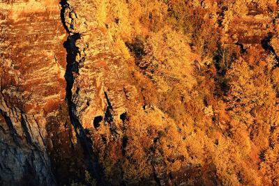 Gorges de Daluis roche - Enlarge image 2 of 8, modal window