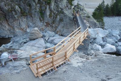 Tende Passerelle des Mesches après - Agrandir l'image 5 sur 10, fenêtre modale