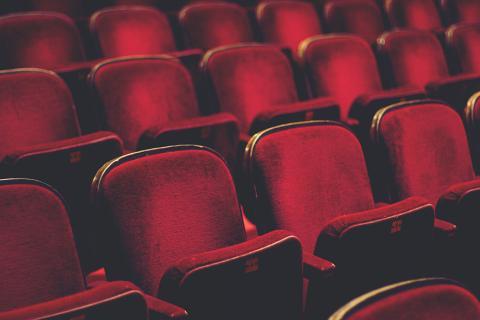 Fauteuils rouge de cinéma