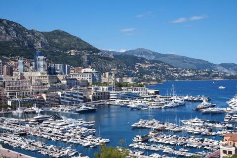 Vue aérienne des Alpes-Maritimes.