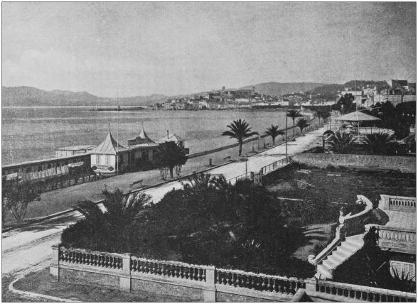 Boulevard de la Croisette - Agrandir l'image, fenêtre modale