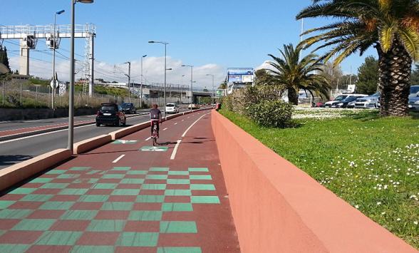 Piste cyclable Villeneuve Loubet - Agrandir l'image, fenêtre modale