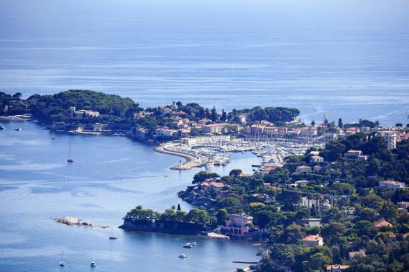 Somerset Maugham à Saint-Jean-Cap-Ferrat - Agrandir l'image, fenêtre modale