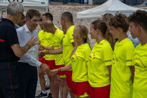 Surveillants de baignades - Agrandir l'image, fenêtre modale