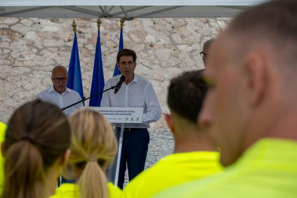 Surveillants de baignades - Agrandir l'image, fenêtre modale