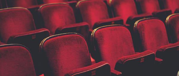 Fauteuils rouge de cinéma