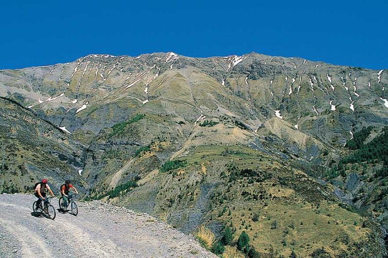 Voyager à vélo dans les Alpes-Maritimes