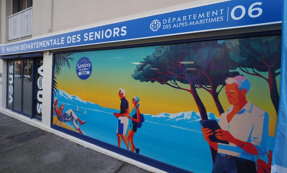 Entrée du bâtiment de la maison départemental des Seniors de Nice ouest - Agrandir l'image, fenêtre modale