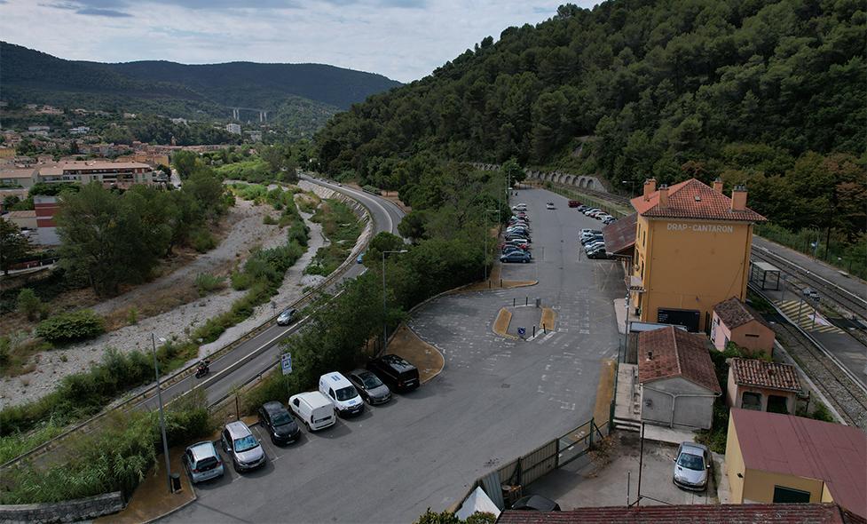 Aire de la Gare de Cantaron - Agrandir l'image, fenêtre modale
