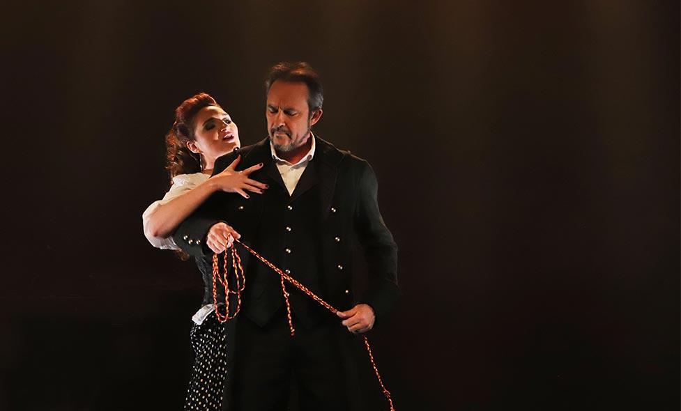 Fatale Carmen - Agrandir l'image, fenêtre modale