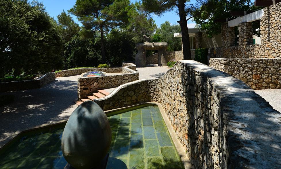 Jardin de la Fondation Maeght - Agrandir l'image, fenêtre modale