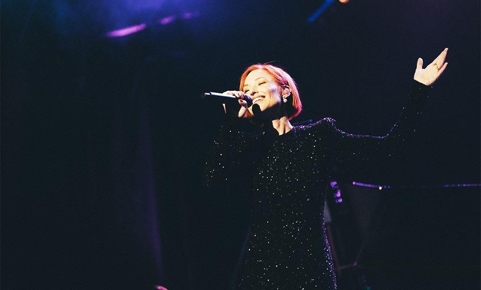 Natasha St-Pier - Agrandir l'image, fenêtre modale