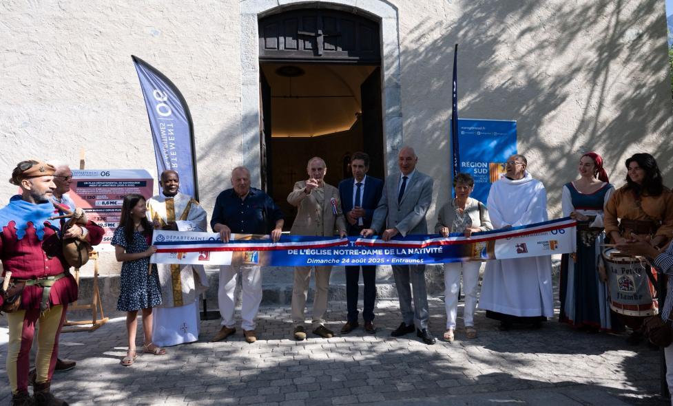 Inauguration église Notre-Dame-de-la-Nativité - Agrandir l'image, fenêtre modale