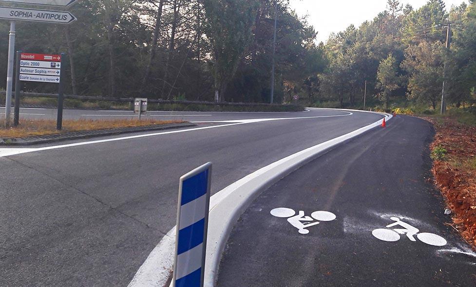 Piste cyclable Valbonne - Agrandir l'image, fenêtre modale