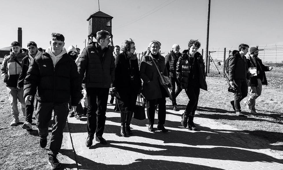 Voyage de la mémoire - Agrandir l'image, fenêtre modale